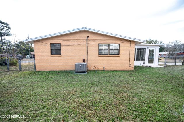 1195 PECAN Cove, Jacksonville, FL 32221