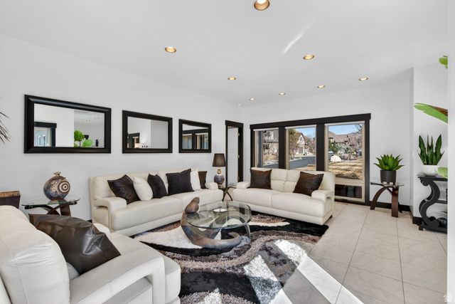 145 W CARNESECCA CT, Mapleton, UT 84664