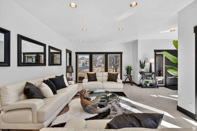 145 W CARNESECCA CT, Mapleton, UT 84664