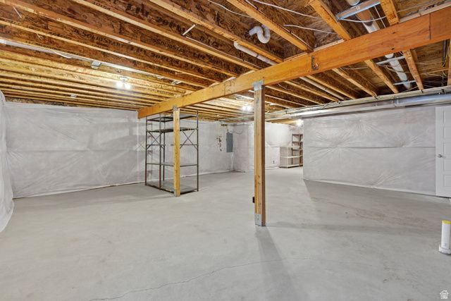 145 W CARNESECCA CT, Mapleton, UT 84664