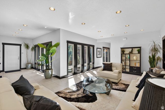 145 W CARNESECCA CT, Mapleton, UT 84664