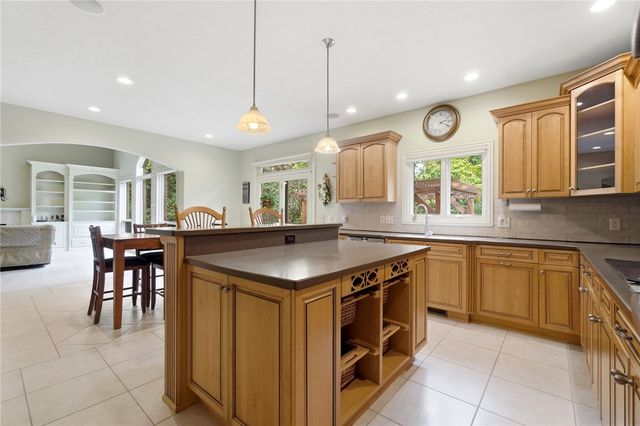7373 Deep Woods Court, Springboro, OH 45066