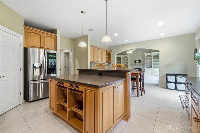 7373 Deep Woods Court, Springboro, OH 45066
