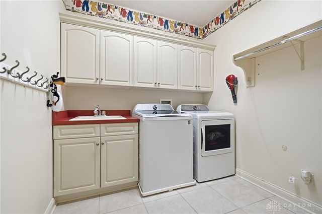 7373 Deep Woods Court, Springboro, OH 45066