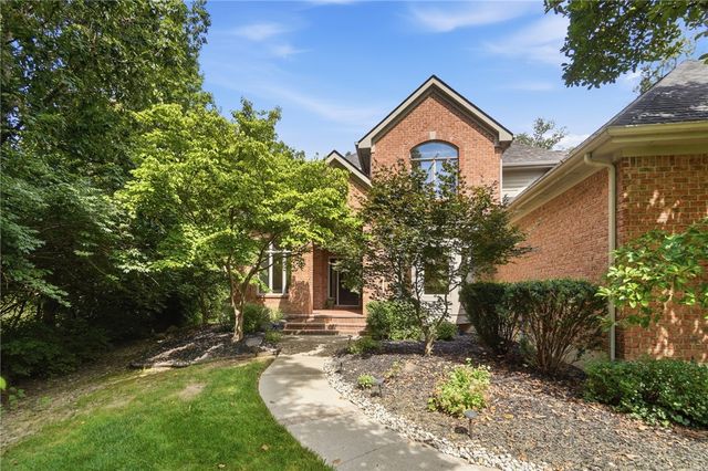 7373 Deep Woods Court, Springboro, OH 45066