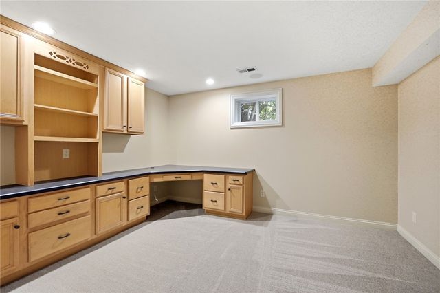 7373 Deep Woods Court, Springboro, OH 45066