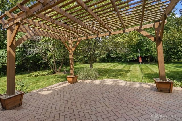 7373 Deep Woods Court, Springboro, OH 45066