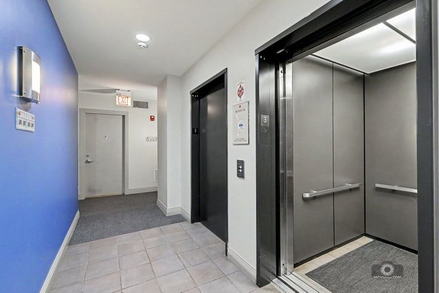 859 W ERIE Street 303, Chicago, IL 60642