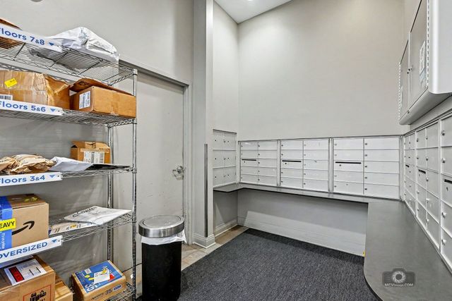 859 W ERIE Street 303, Chicago, IL 60642