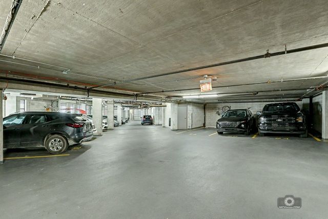 859 W ERIE Street 303, Chicago, IL 60642