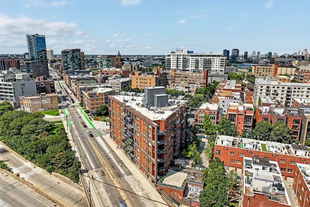 859 W ERIE Street 303, Chicago, IL 60642