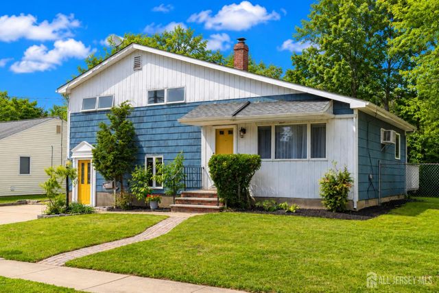8 Stony Road, Edison, NJ 08817