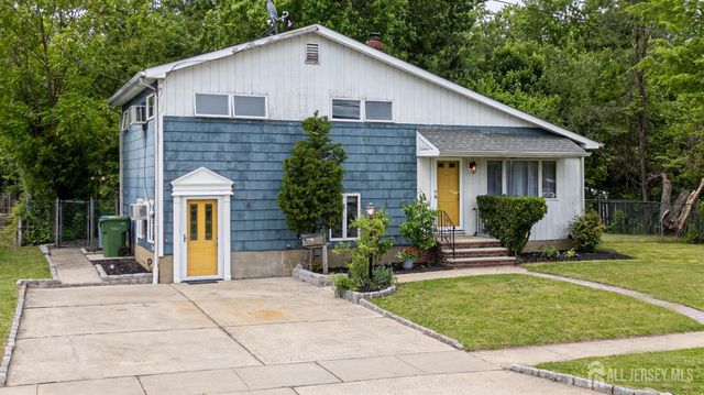 8 Stony Road, Edison, NJ 08817