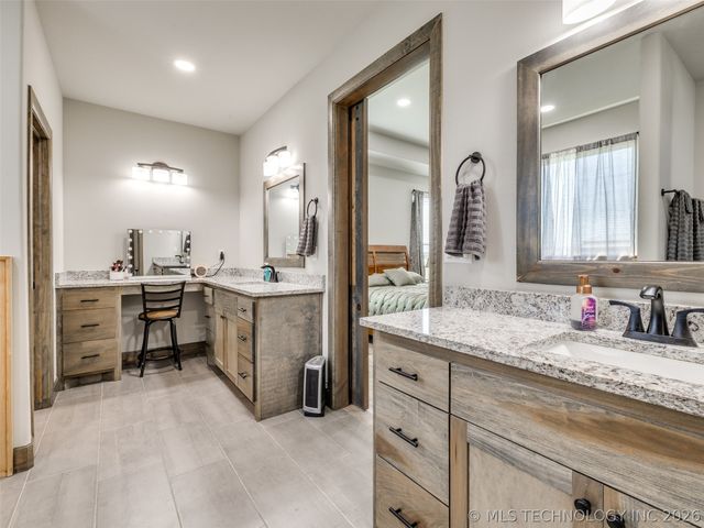 40851 N 3970 Road, Collinsville, OK 74070