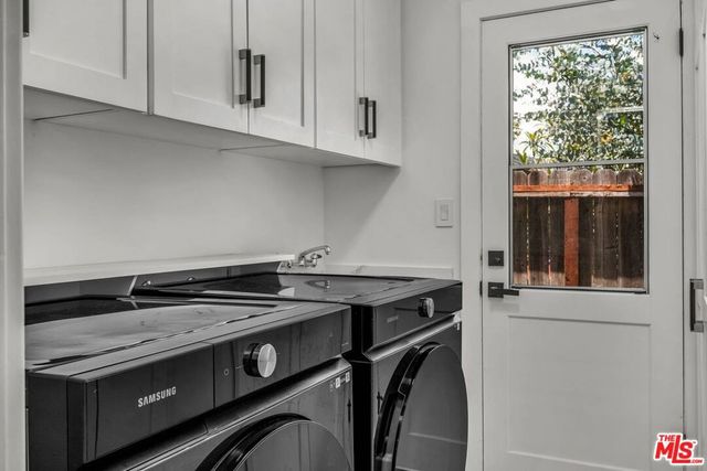 2144 Banyan Drive, Los Angeles, CA 90049