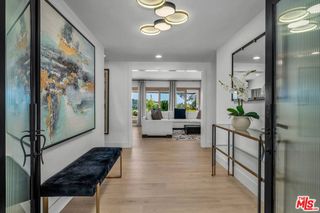 2144 Banyan Drive, Los Angeles, CA 90049