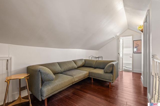 2206 N 51st Street, Omaha, NE 68104