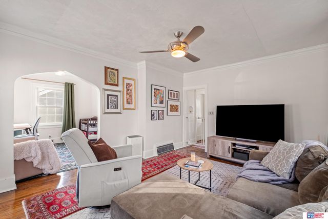 2206 N 51st Street, Omaha, NE 68104