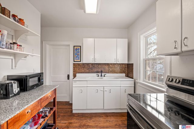 2206 N 51st Street, Omaha, NE 68104