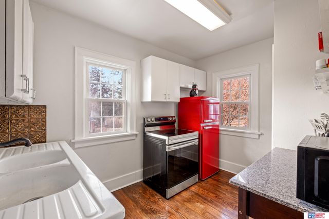 2206 N 51st Street, Omaha, NE 68104