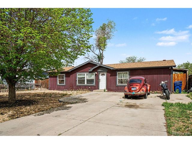 1101 Lantern Dr, Fort Lupton, CO 80621