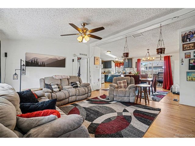 1101 Lantern Dr, Fort Lupton, CO 80621