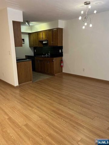 385 Midland Avenue 4, Garfield, NJ 07026