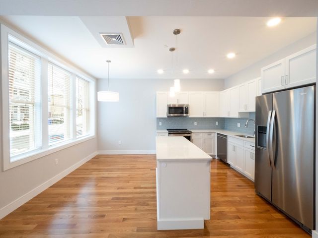 142 Coolidge Street 1, Brookline, MA 02446