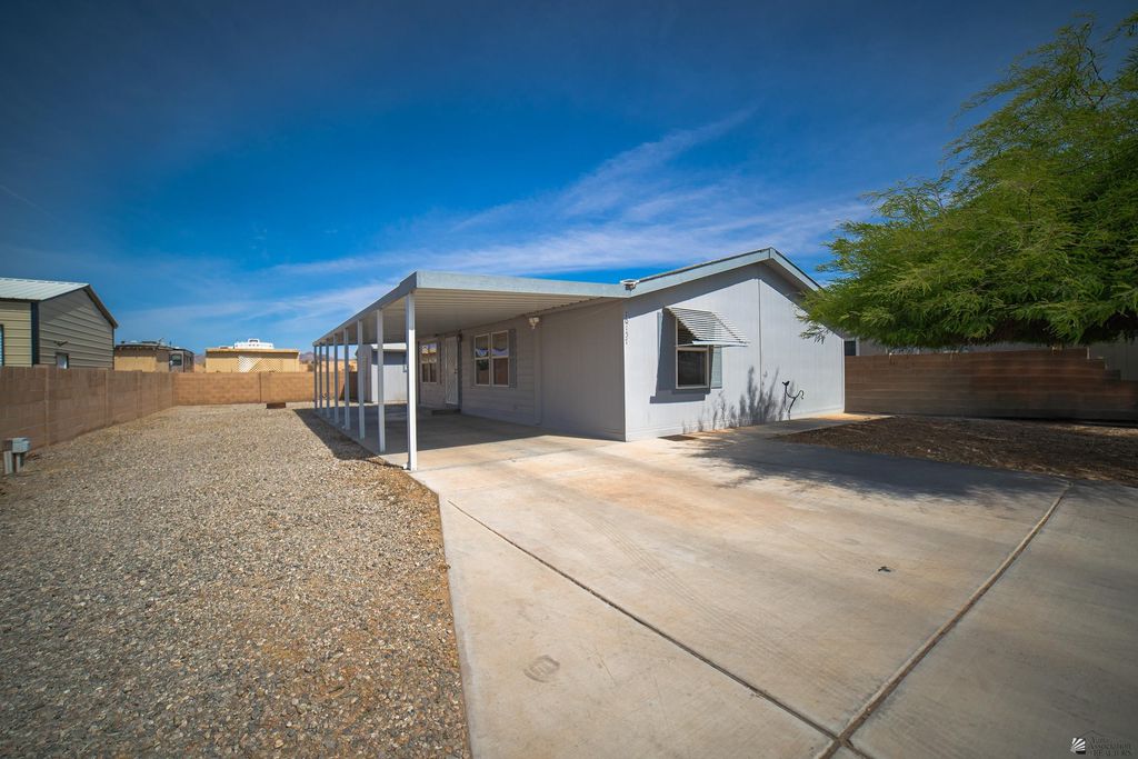10157 S Monsoon Ave, Yuma, AZ 85365