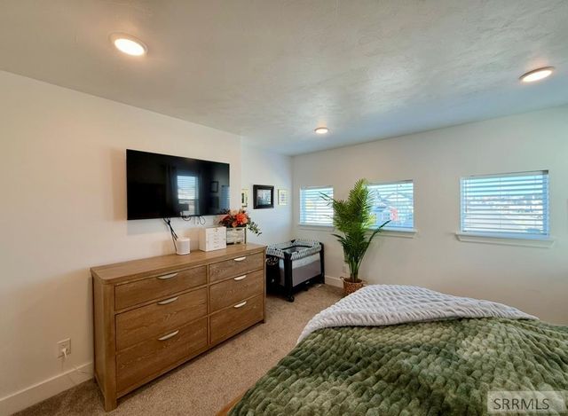 2325 W 860 S, Rexburg, ID 83440