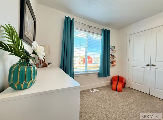 2325 W 860 S, Rexburg, ID 83440