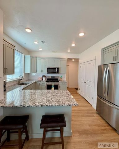 2325 W 860 S, Rexburg, ID 83440