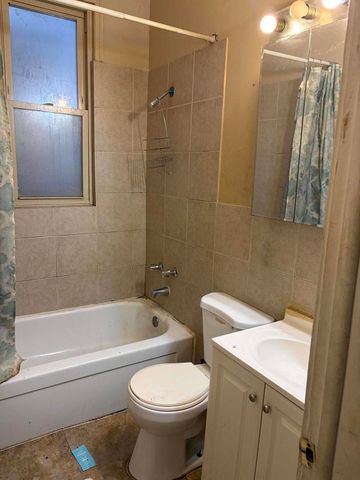7230 S Wentworth Avenue, Chicago, IL 60621
