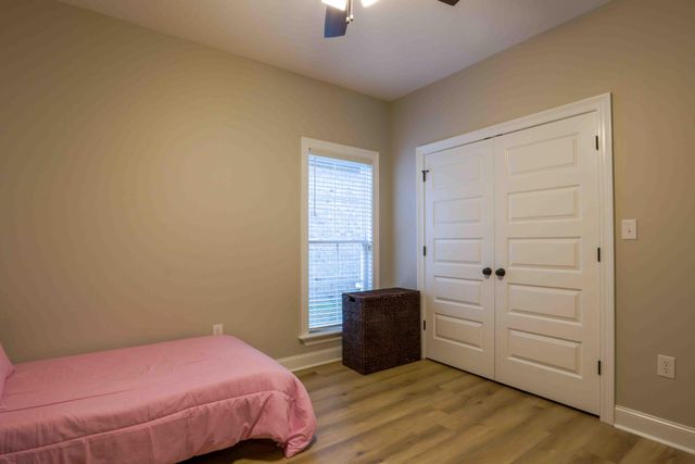 61 N Barnes Field Dr., Hattiesburg, MS 39402