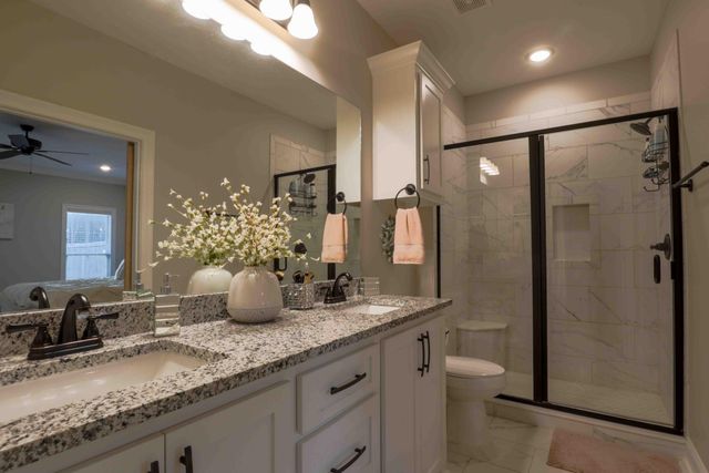 61 N Barnes Field Dr., Hattiesburg, MS 39402