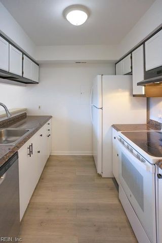 5278 Lake Victoria ARCH, Virginia Beach, VA 23464