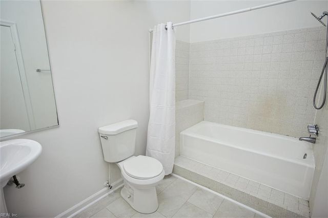 5278 Lake Victoria ARCH, Virginia Beach, VA 23464