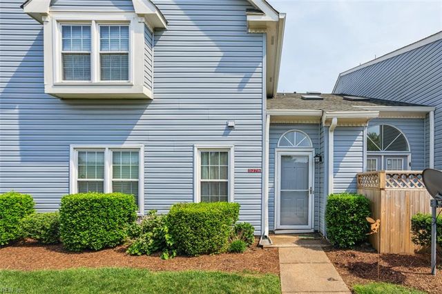 5278 Lake Victoria ARCH, Virginia Beach, VA 23464