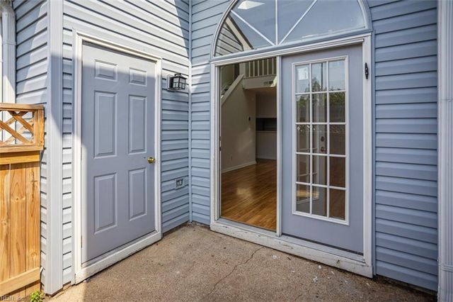 5278 Lake Victoria ARCH, Virginia Beach, VA 23464