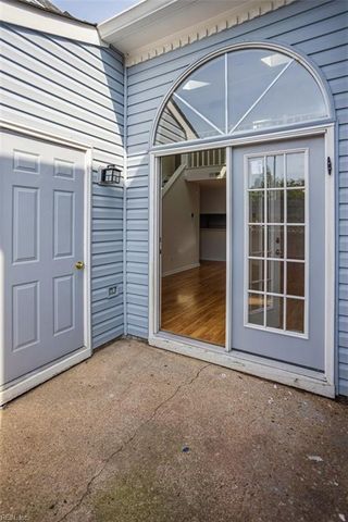 5278 Lake Victoria ARCH, Virginia Beach, VA 23464