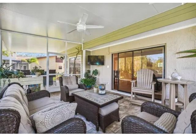 1326 CORNER OAKS DRIVE, Brandon, FL 33510