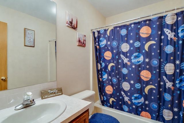 3540 N Cameron St, Wichita, KS 67226