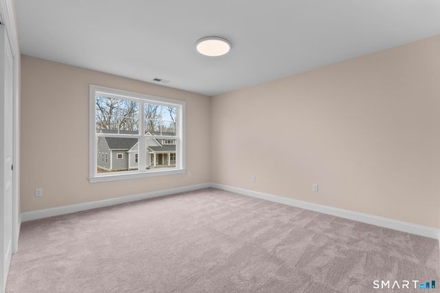 6 Twin Valley Road, East Lyme, CT 06333