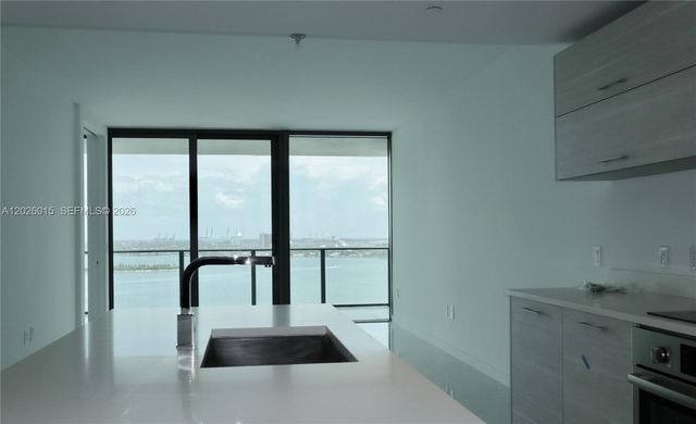 650 NE 32 1906, Miami, FL 33137