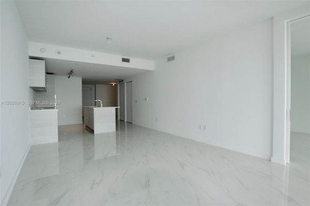 650 NE 32 1906, Miami, FL 33137