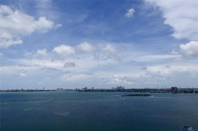 650 NE 32 1906, Miami, FL 33137