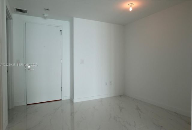 650 NE 32 1906, Miami, FL 33137