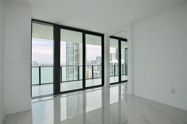 650 NE 32 1906, Miami, FL 33137