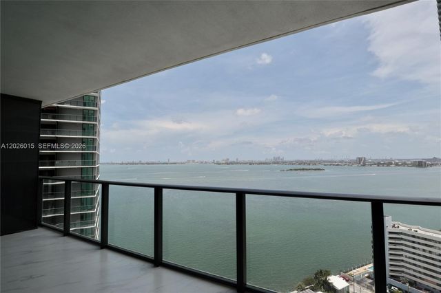 650 NE 32 1906, Miami, FL 33137