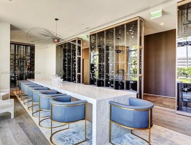 650 NE 32 1906, Miami, FL 33137